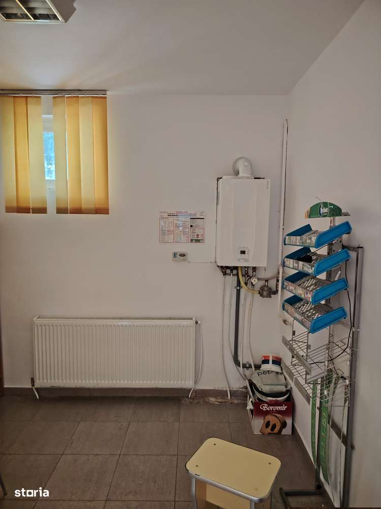 Obcini-Bloc Nou-Spatiu comercial,parter cu vad, 62 mp,pret 700E/luna - Imagine principală: 4/5