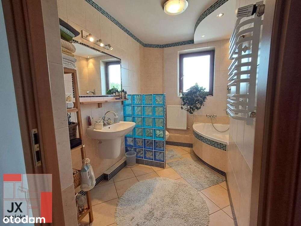 WYGODNE MIEJSCE DO ŻYCIA !!!-13