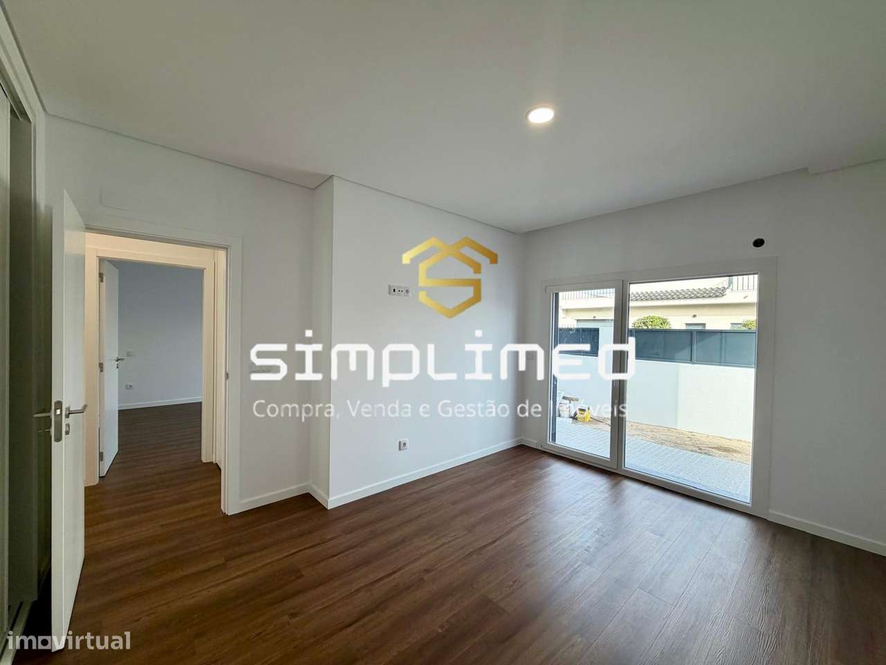 Moradia Isolada Térrea T4  Fernão Ferro  (CF)-16