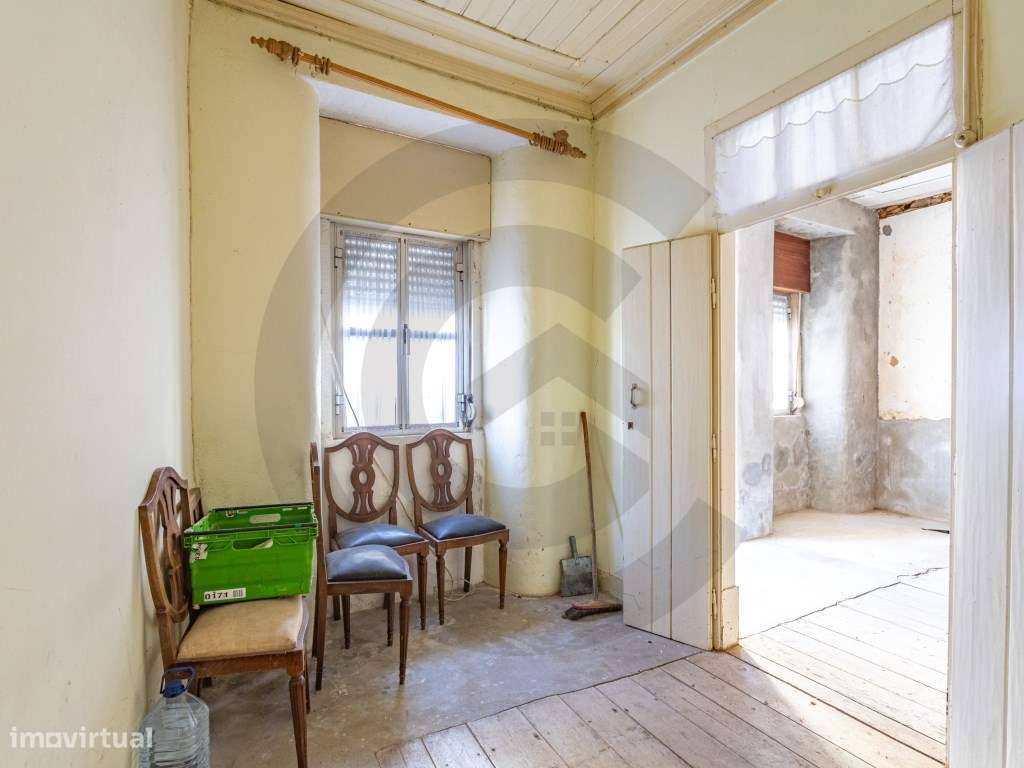 Moradia T5 com terraço-9