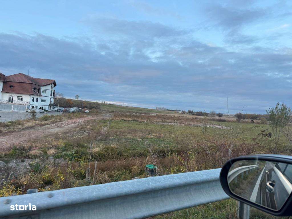 Vand teren, situat pe drumul Rusciorului langa pista de karting!-5