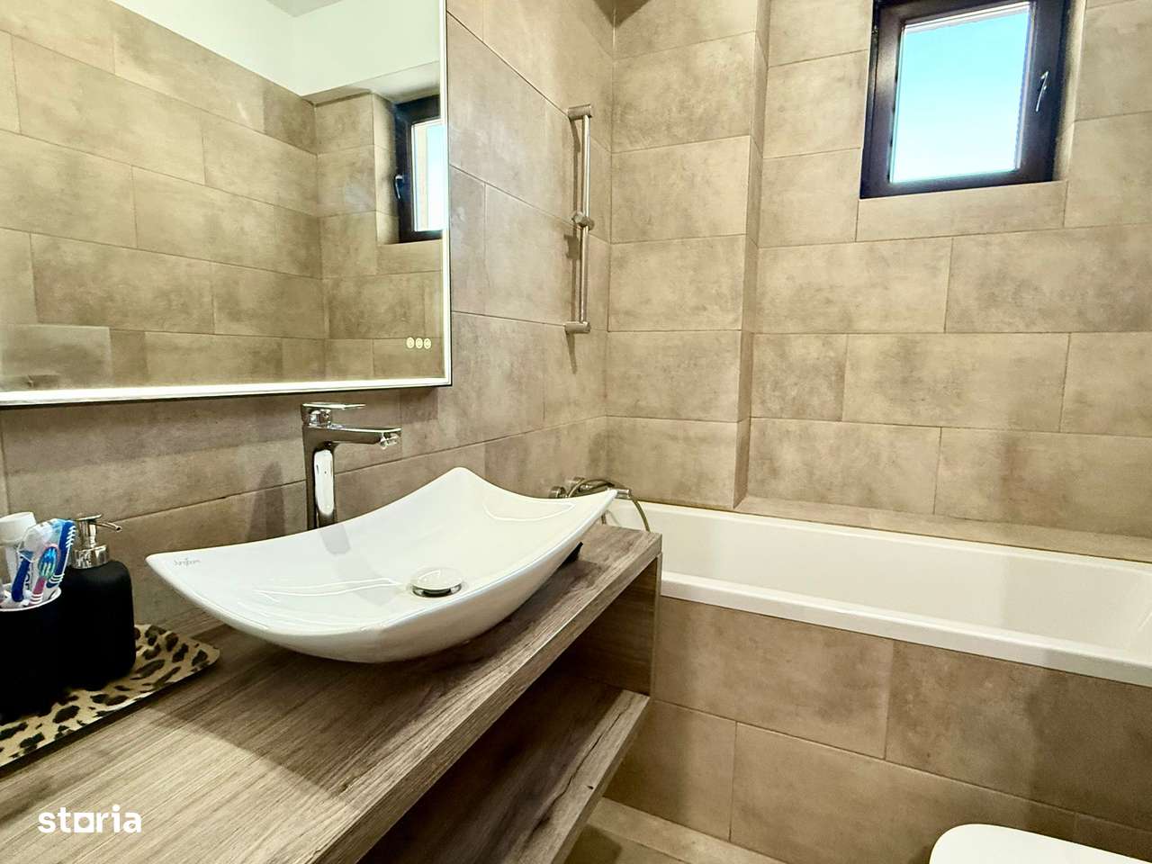 TOMIS PLUS - apartament 2 camere etaj 1 mobilat modern-12