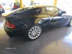 Aston Martin Vanquish - 4