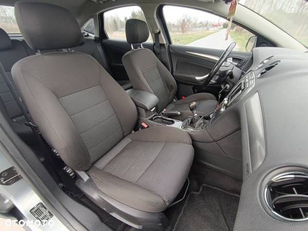 Ford Mondeo Turnier 2.0 TDCi Titanium - 9