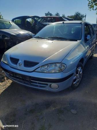 Dezmembrez Renault Megane 1 - 1