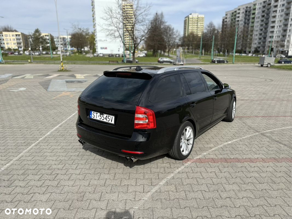 Skoda Octavia 2.0 TFSI RS - 14