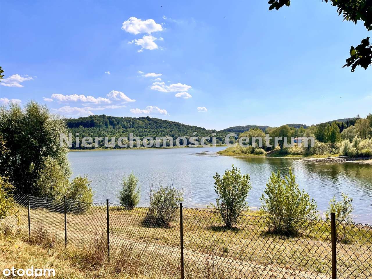 Budynek  120 m2 z garażem  w Dobromierzu obok Jeziora Dobromierskiego-11