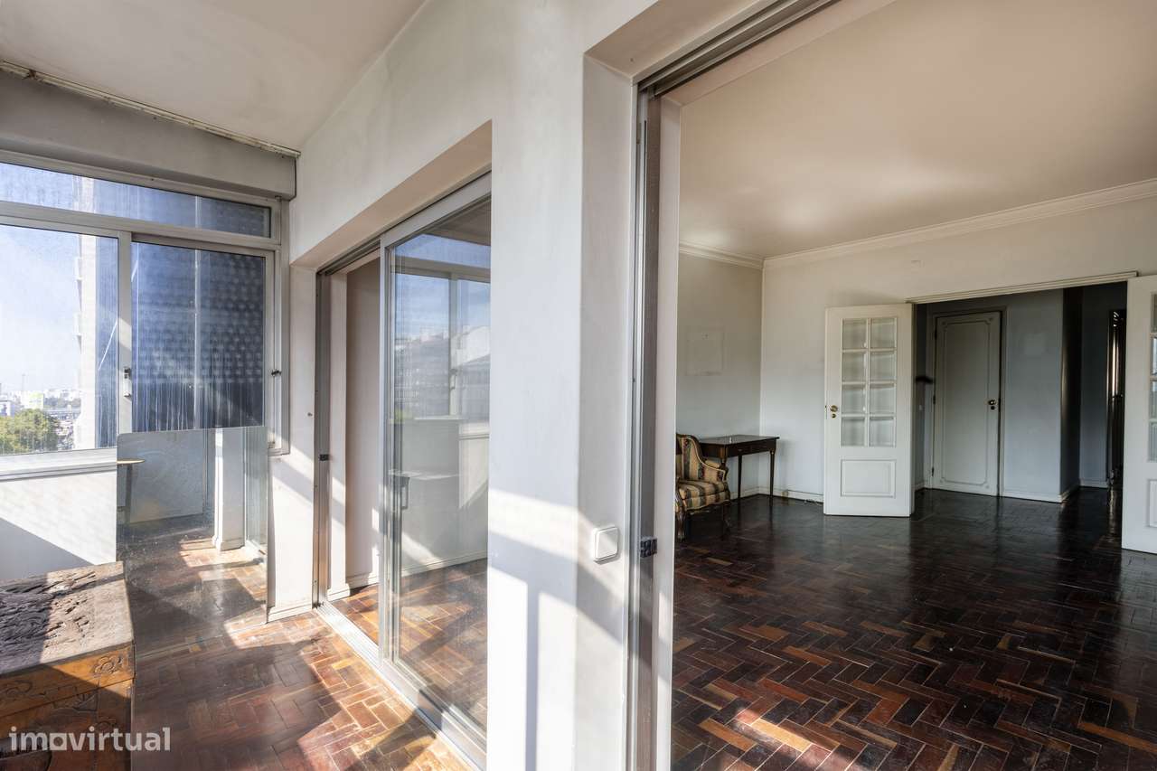 Apartamento T2 com elevador, Avenida da República, Lisboa-28