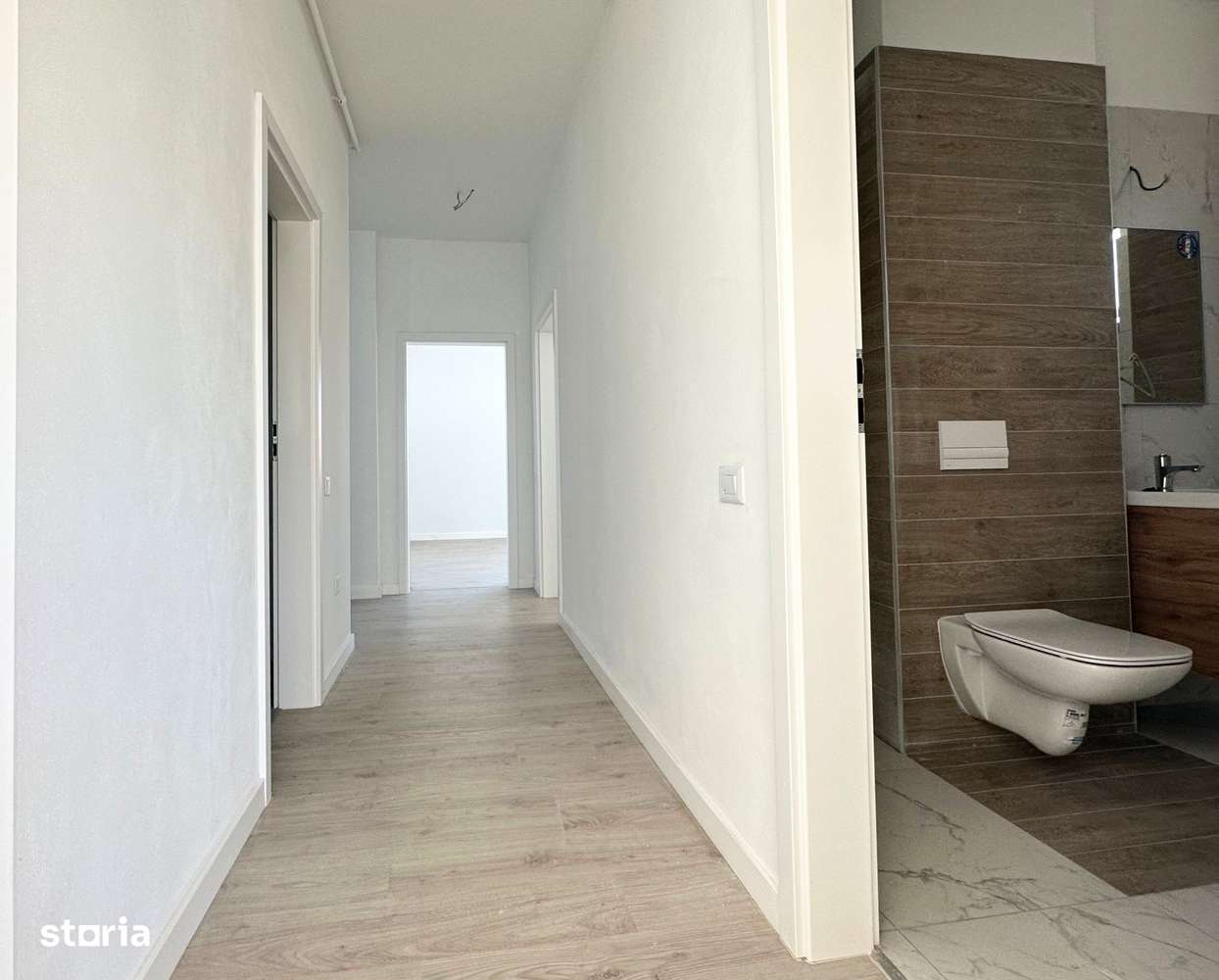 Apartament 2 camere 60 mp cu geam la baie lângă Paradisul Acvatic-12