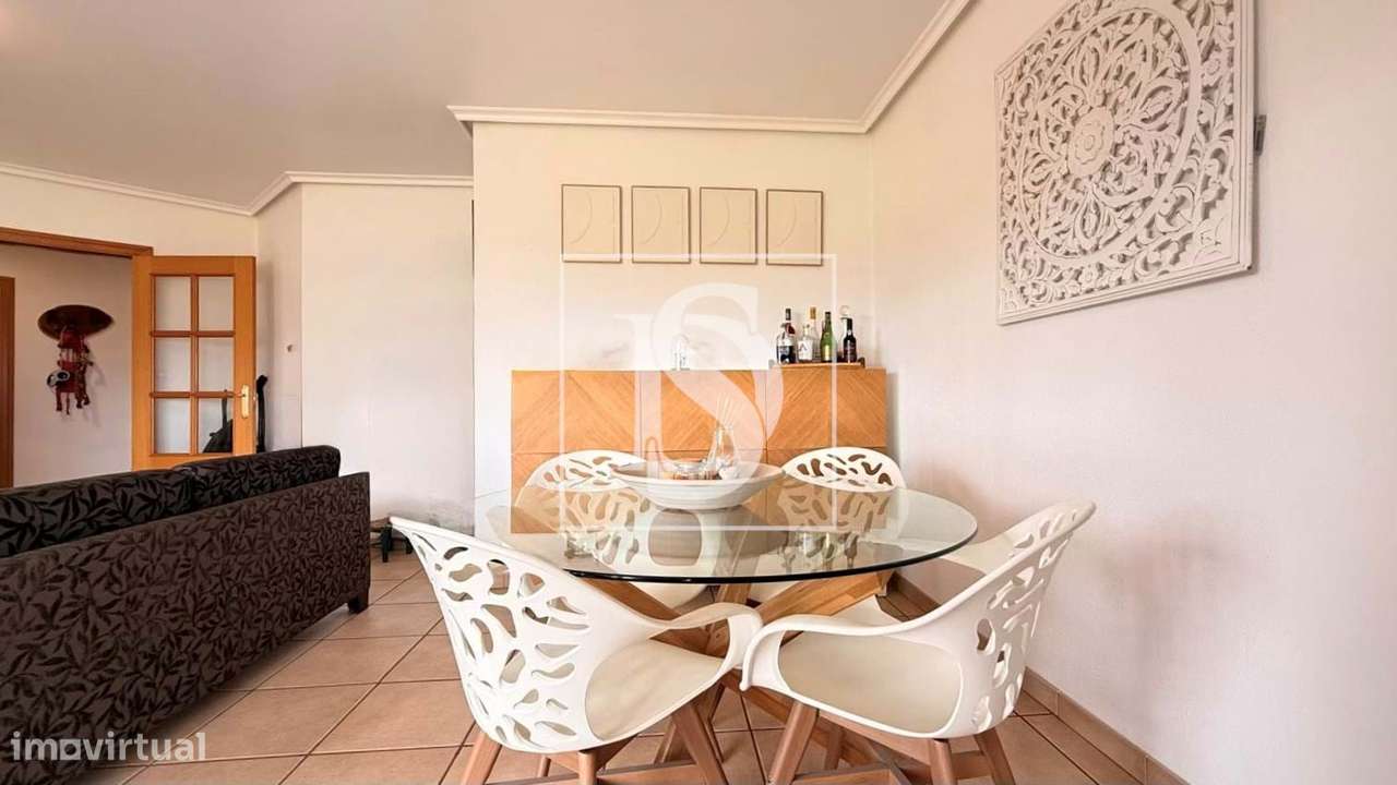 Apartamento T3 Renovado com Parqueamento em Alhos Vedros - Grande imagem: 4/32