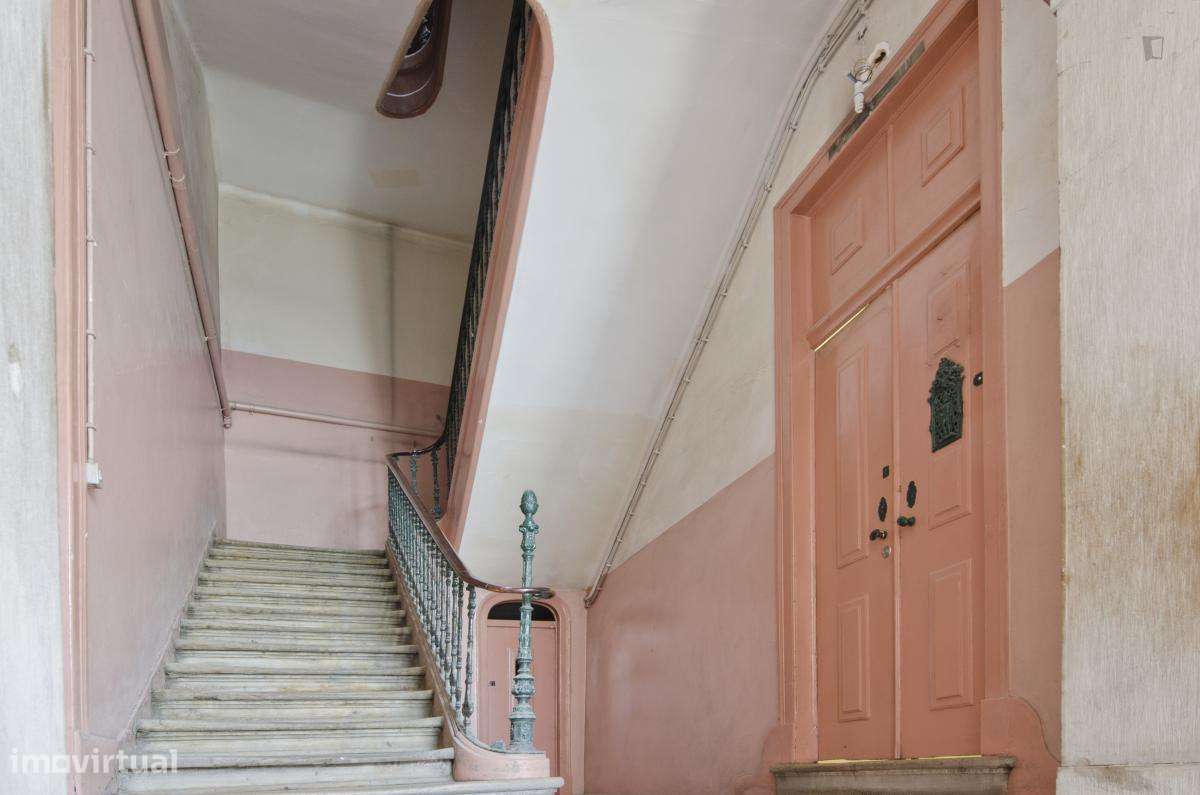 Quarto - localizado em Alcântara Lisbon - Grande imagem: 4/10