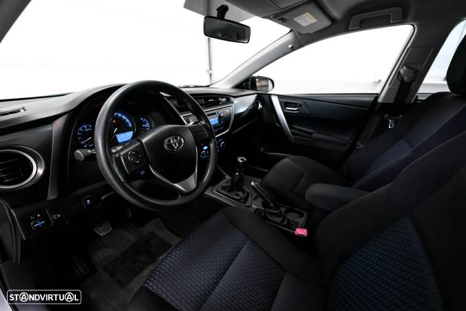 Toyota Auris Touring Sports 1.4 D-4D Comfort - 9