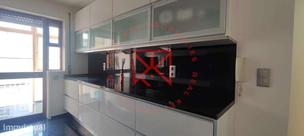 Apartamento T4 - Pinheiro Manso - Grande imagem: 5/20