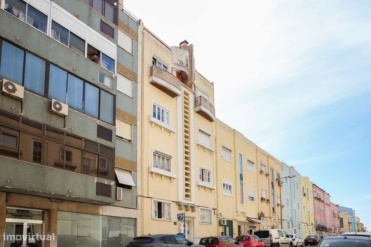 Apart. T3 Duplex c/4 casas de banho, varanda e vista Rio Tejo.-55