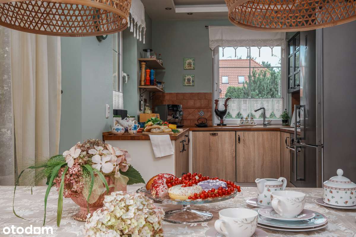 Dom w Słonecznikach - Henryków Urocze-6