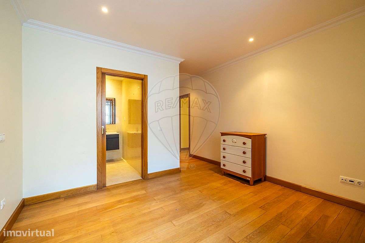 Apartamento T5 para venda - Grande imagem: 3/33