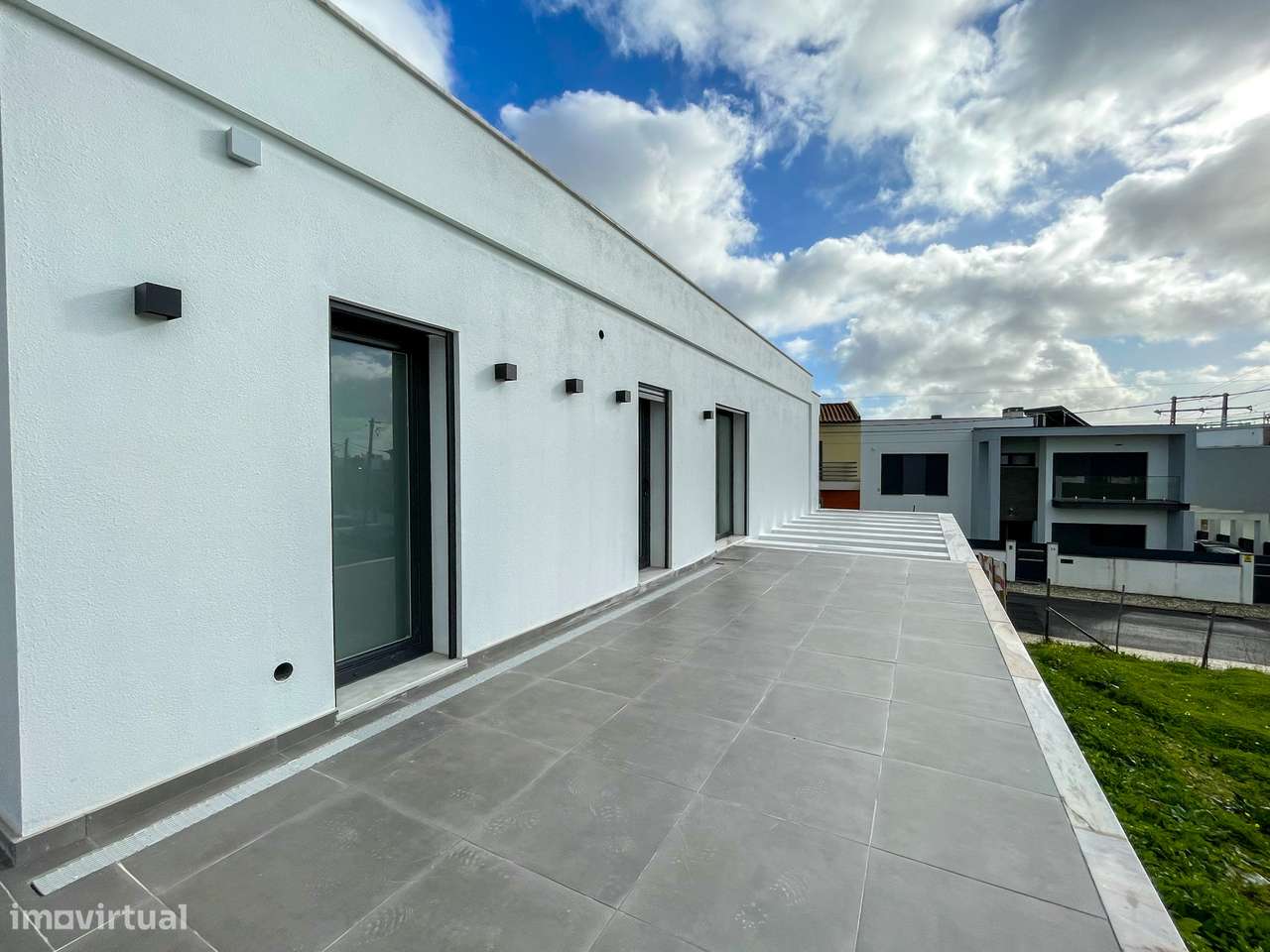 Moradia T4 com Piscina - Santa Iria de Azoia (Bairro da Salvação)-45