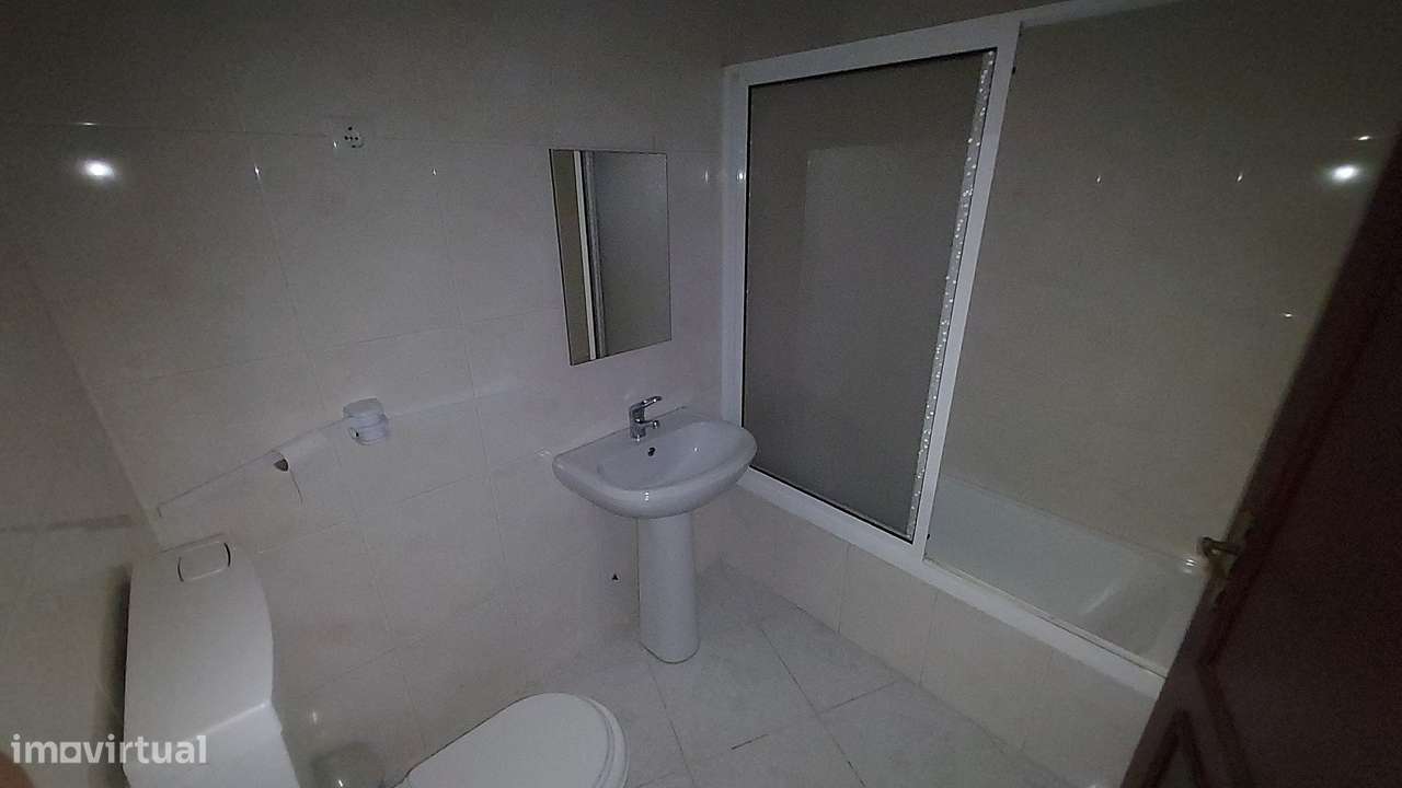 Apartamento T3 c/ garagem - centro de São Mamede - Próximo de Fátima-14