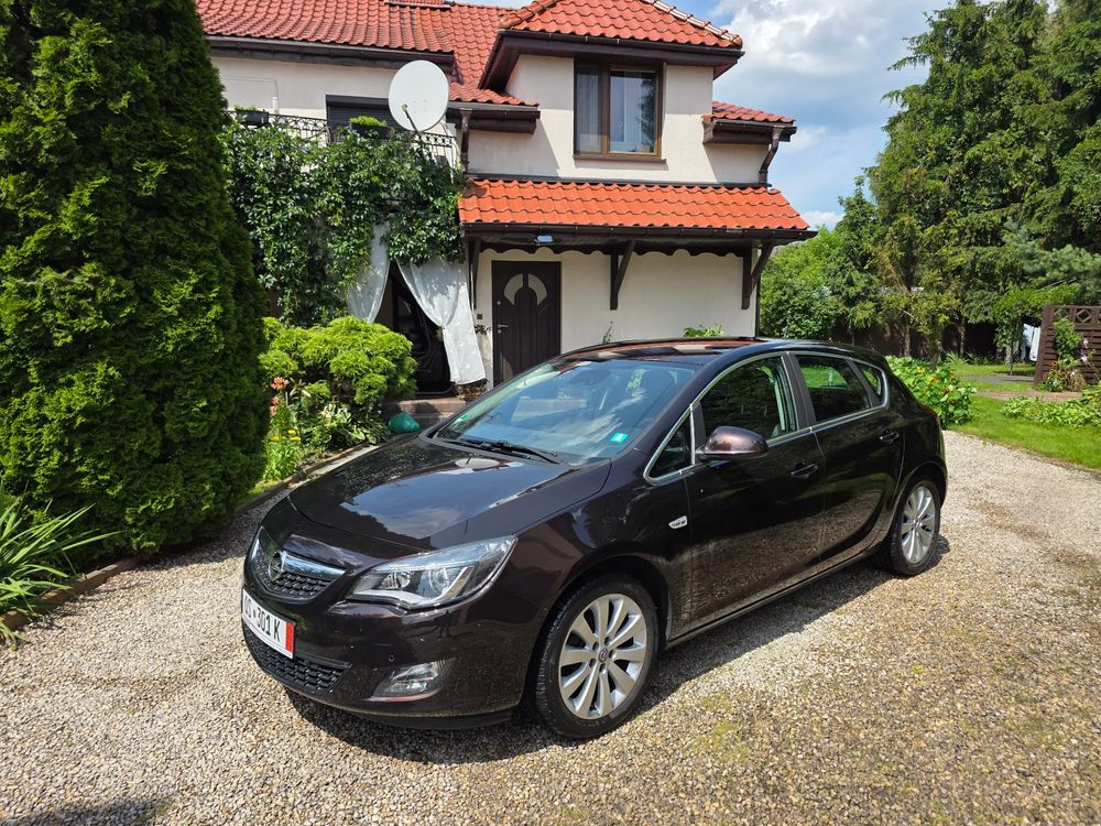 Opel Astra J (2009-2019) 1.4 T Cosmo S&S 2011