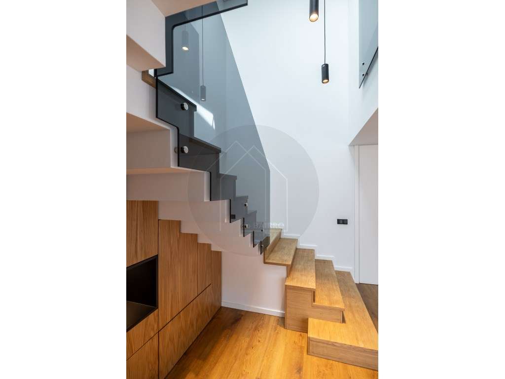 Moradia T4 com Piscina, design moderno, em Vila Nova de Gaia-41