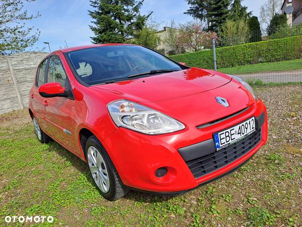 Renault Clio 1.2 16V 75 Collection - 11