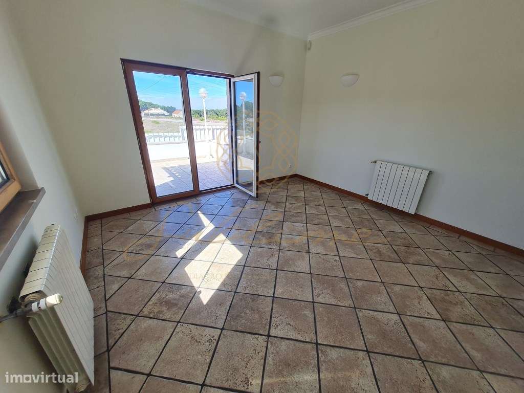 Moradia isolada V3+2 situada em Caixas, Sesimbra com Piscina-33