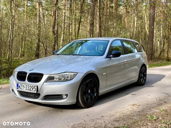 BMW Seria 3 330d DPF Touring - 2