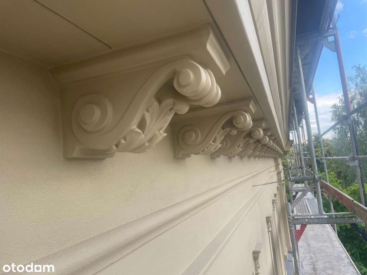 Lokal w zrewitalizowanej kamienicy w centrum miasta-4