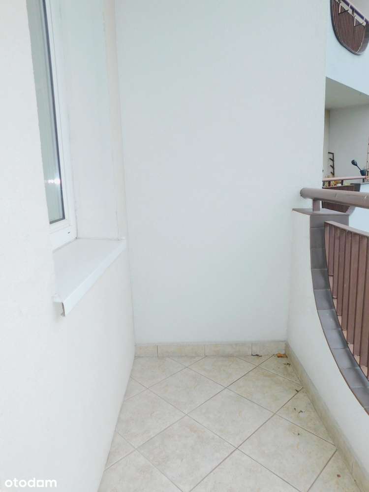 Dwupokojowe Mieszkanie / Pierwsze Piętro.-9