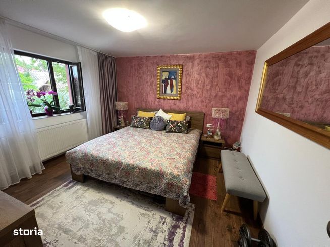 Casa, 162mp si teren cu supfata de 1227mp, Malu Mare-5