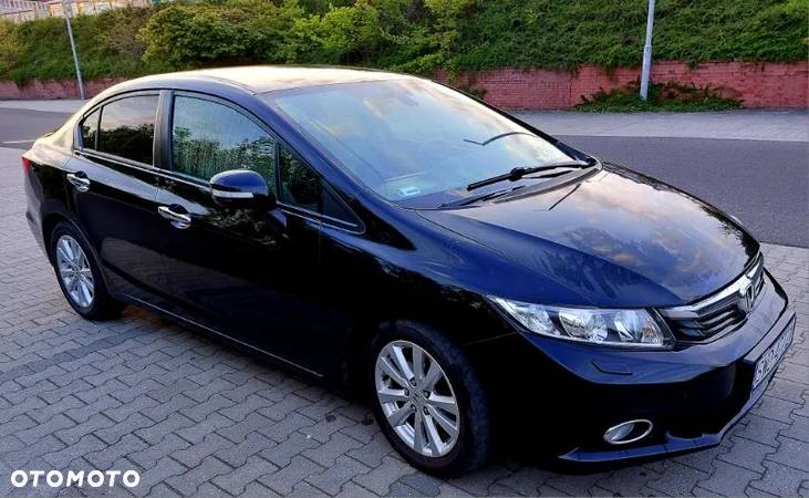 Honda Civic 1.8 Executive - 12