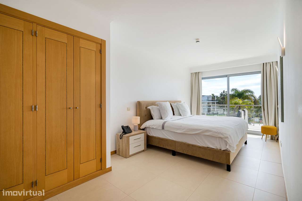 Apartamento T1 com vista mar a 600m da praia-12