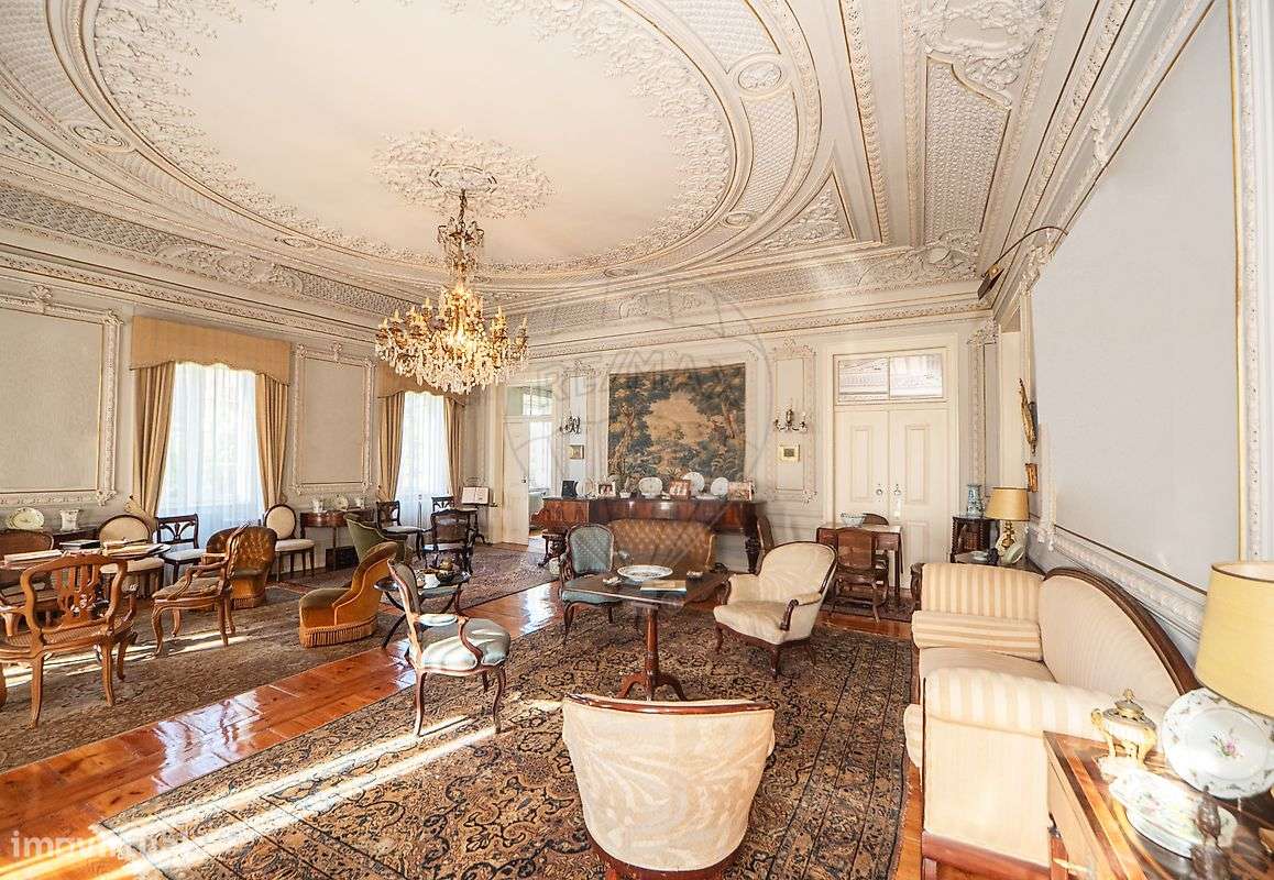 Moradia T6 para venda-10