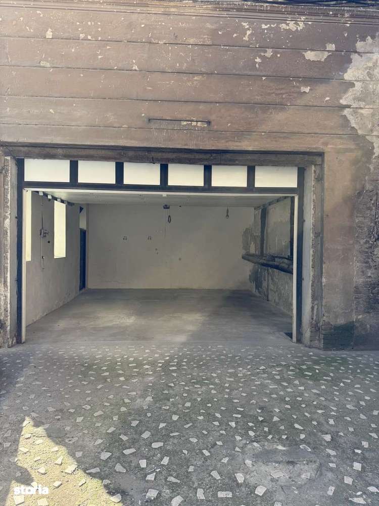 Garaj ultracentral in Palatul Neumann din Arad - Imagine principală: 5/13