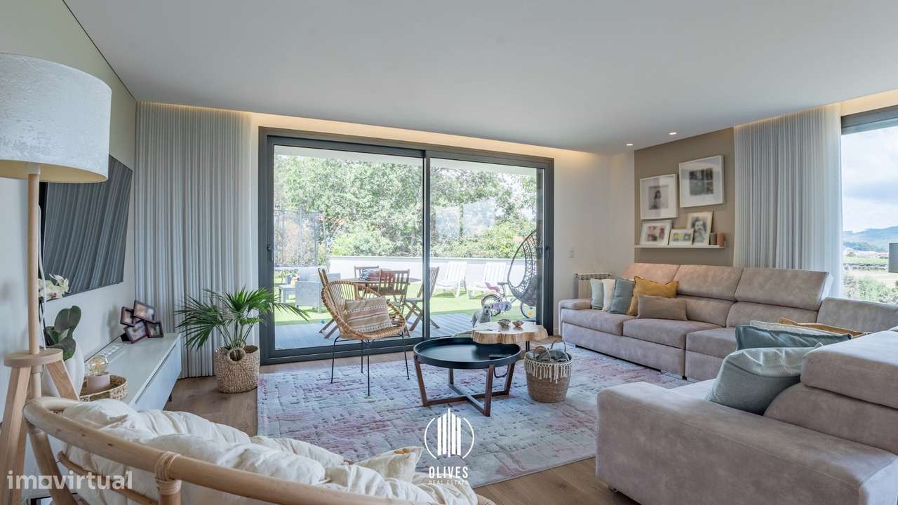 Moradia T3 Venda em Pousada de Saramagos,Vila Nova de Famalicão-1