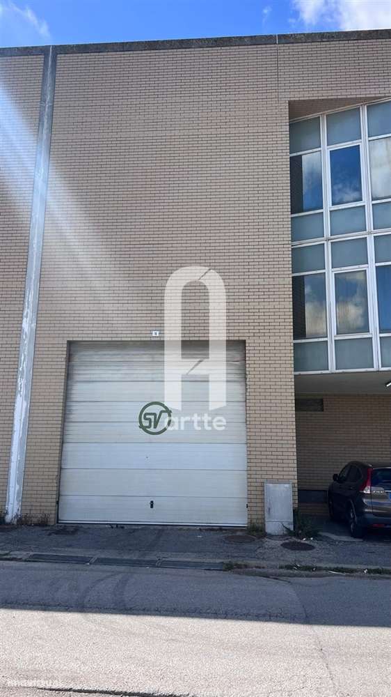 Venda 3 Armazens e 1 escritório na Gafanha da Nazaré - Grande imagem: 5/8