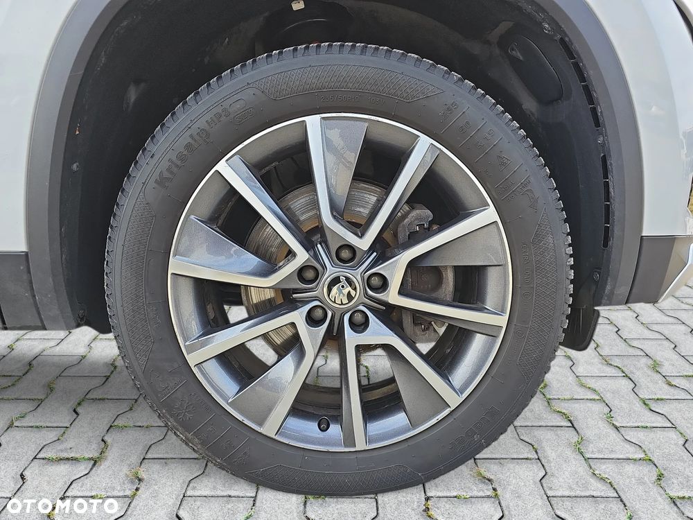 Skoda Kodiaq SCOUT 7.os / Bezwypadkowy / Pierwszy właściciel / Serwis ASO/ FV-23%