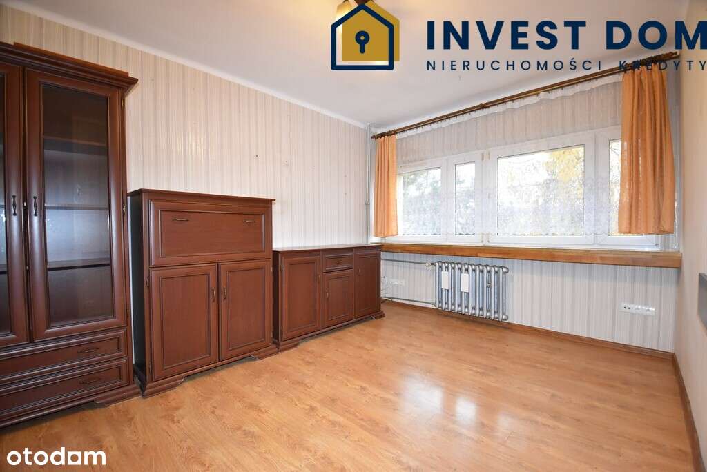 M-4 z balkonem w centrum, 1 piętro-0