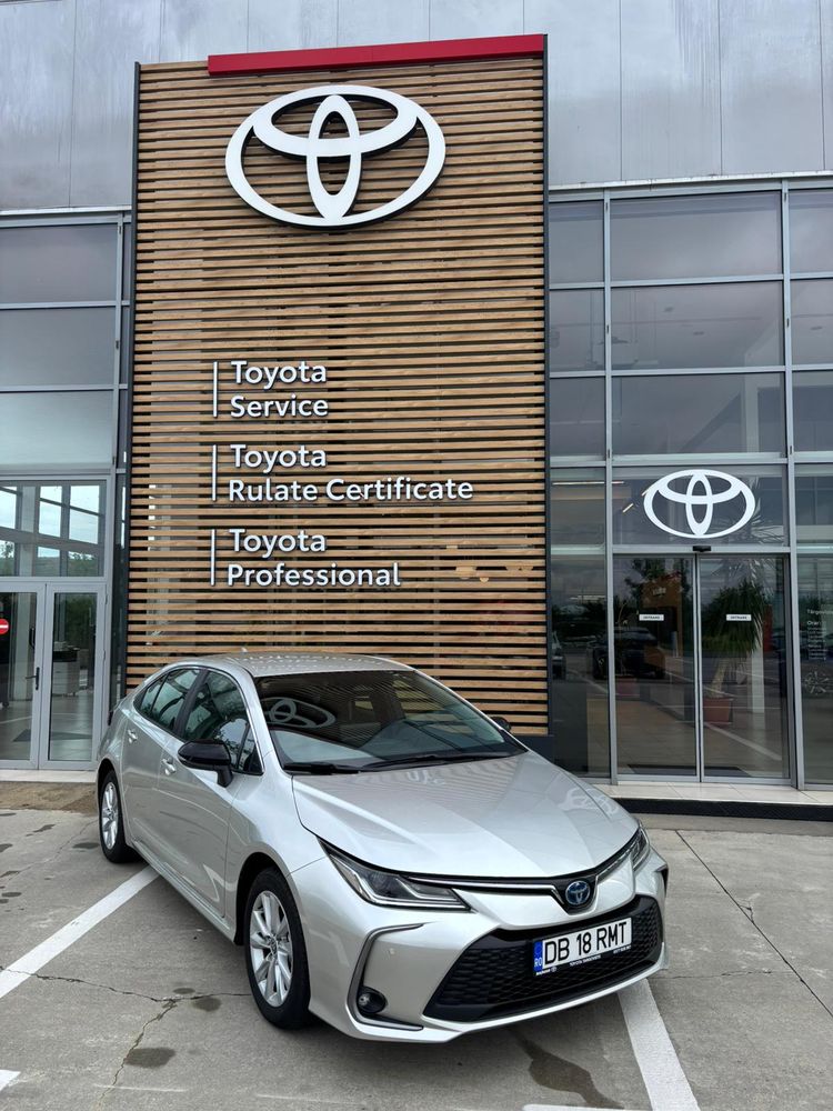 Toyota Corolla 1.8 HSD Business 2026