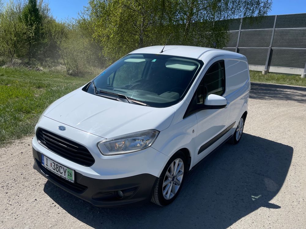 Ford Transit Courier 2015