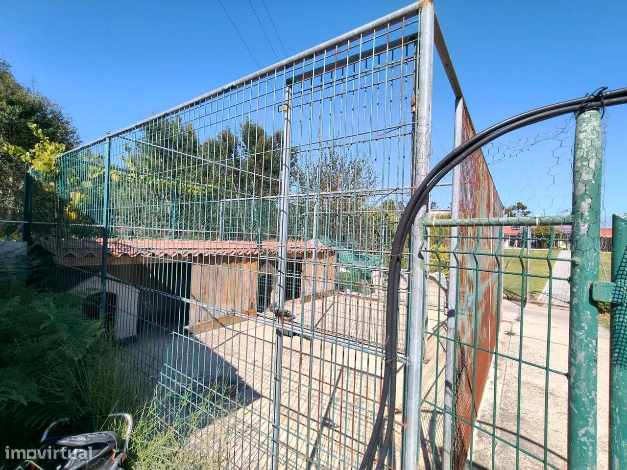 Moradia T5 + 1 / piscina/ terreno / furo / Monte Redondo / Leiria-47