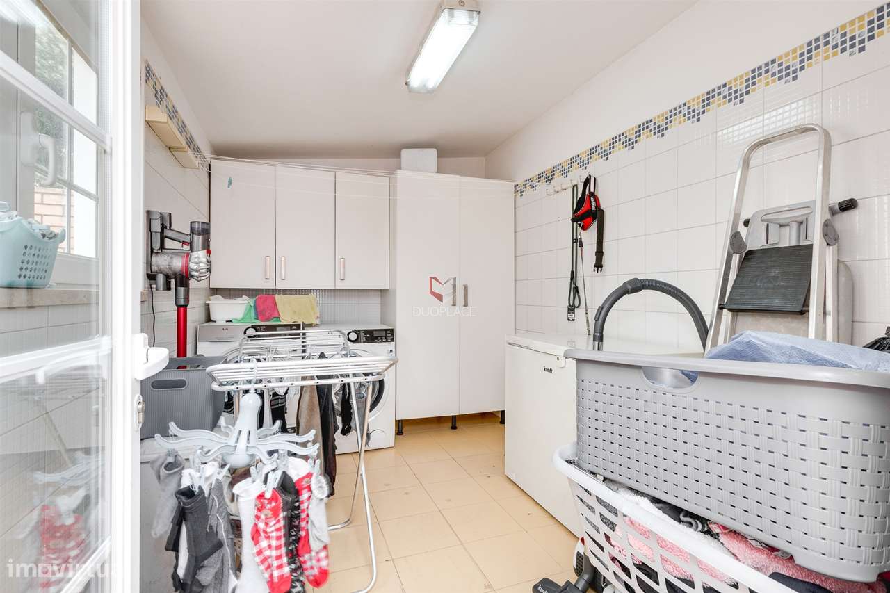 Moradia Premium T4 com Sótão, Ginásio, Garagem e Excelentes Áreas | Mo-59