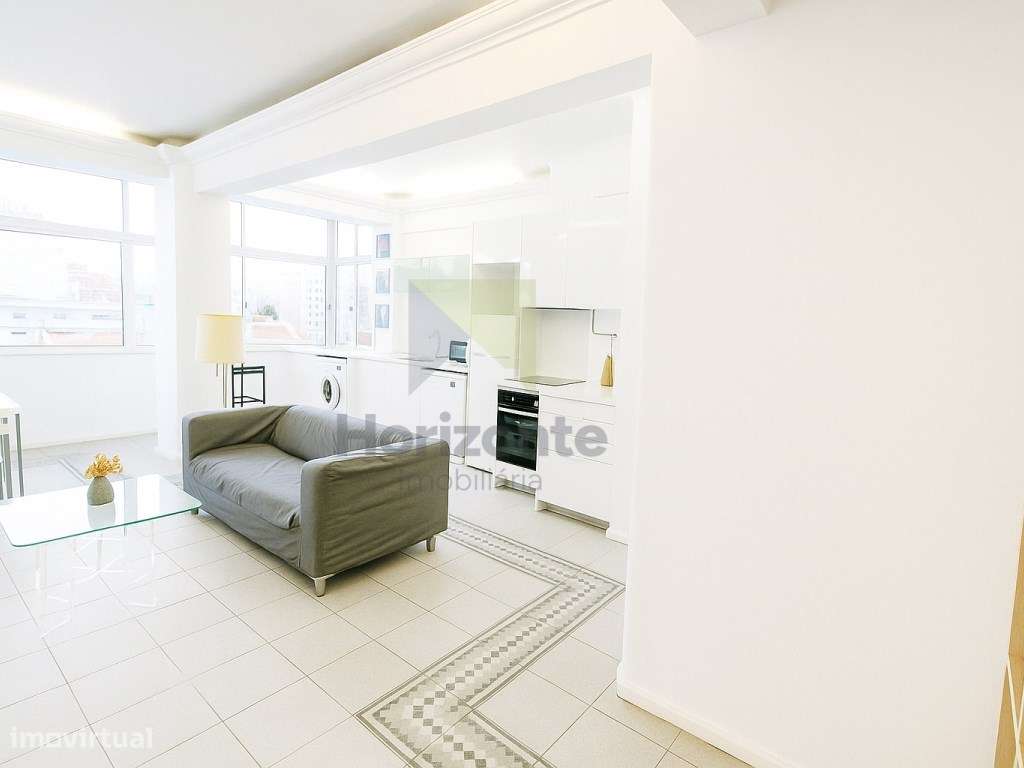 Apartamento T2 Mobilado e Acolhedor junto Parque das Conchas - Grande imagem: 2/28