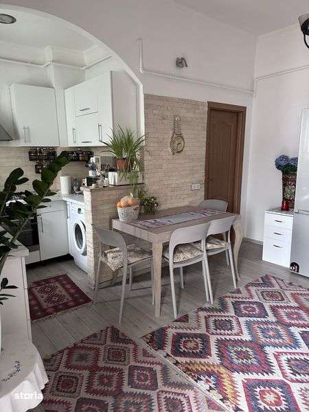 Persoana fizica vand /inchiriez casa 5 minute de Teatru National - Imagine principală: 4/8