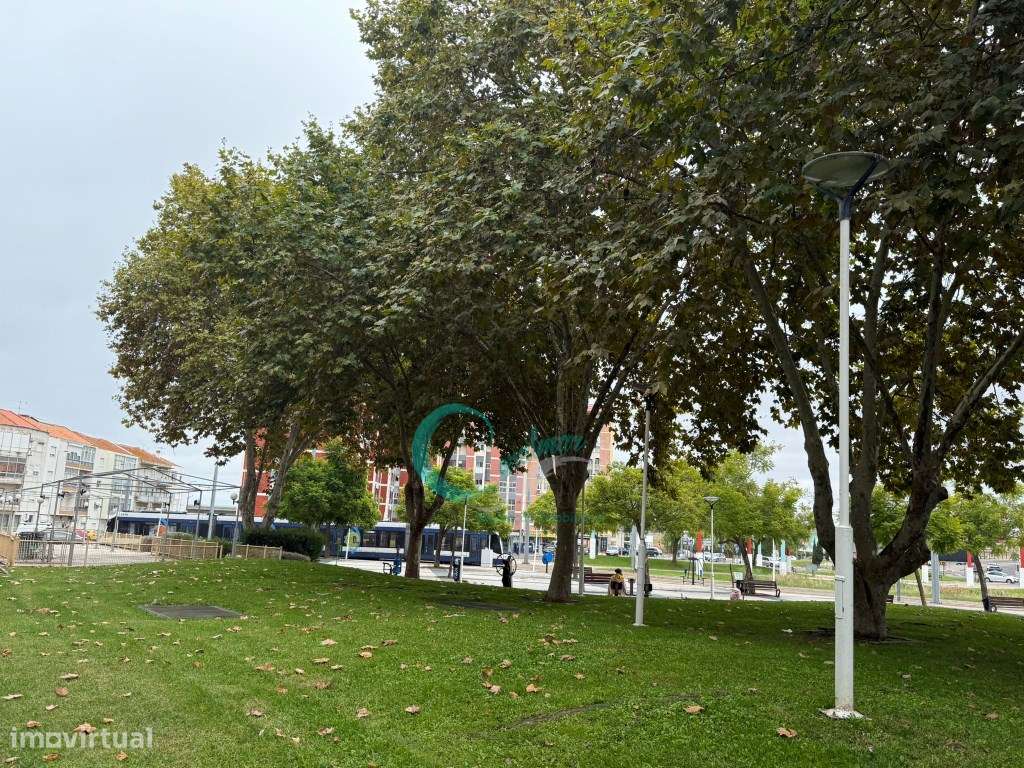 Apartamento T3 em Corroios Centro - Excelente Oportunidade de Inves... - Grande imagem: 5/17