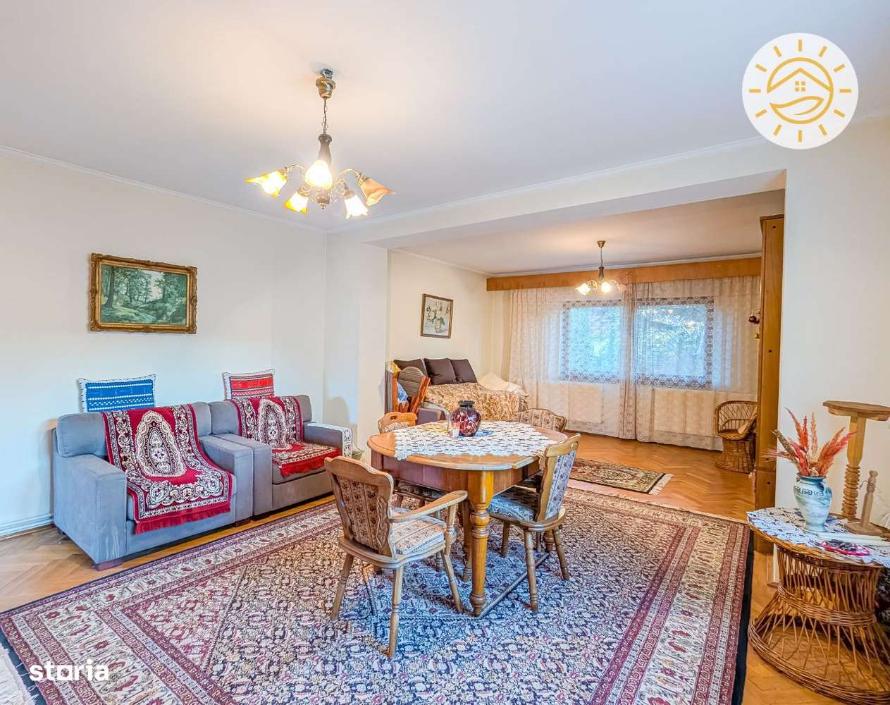 Casa zona Centrala cu 2 corpuri de casa + teren 980mp in Tg Secuiesc - Imagine principală: 5/8