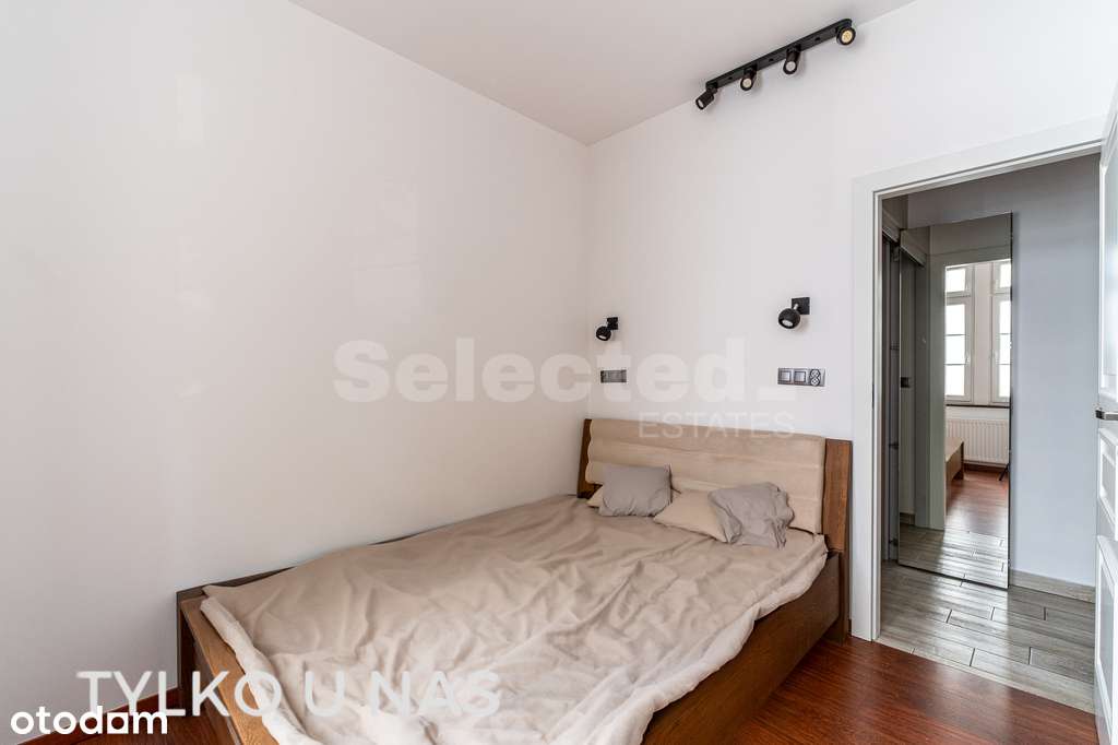 3 niezależne pokoje, osobna kuchnia, garderoba,-11