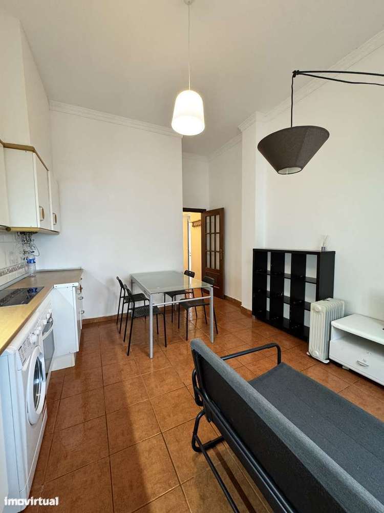 T1 com 45m², cozinha equipada e localização privilegiada - Grande imagem: 4/19