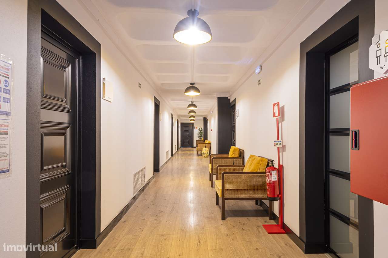 Escritório profissional num centro empresarial completamente novo - Grande imagem: 4/13