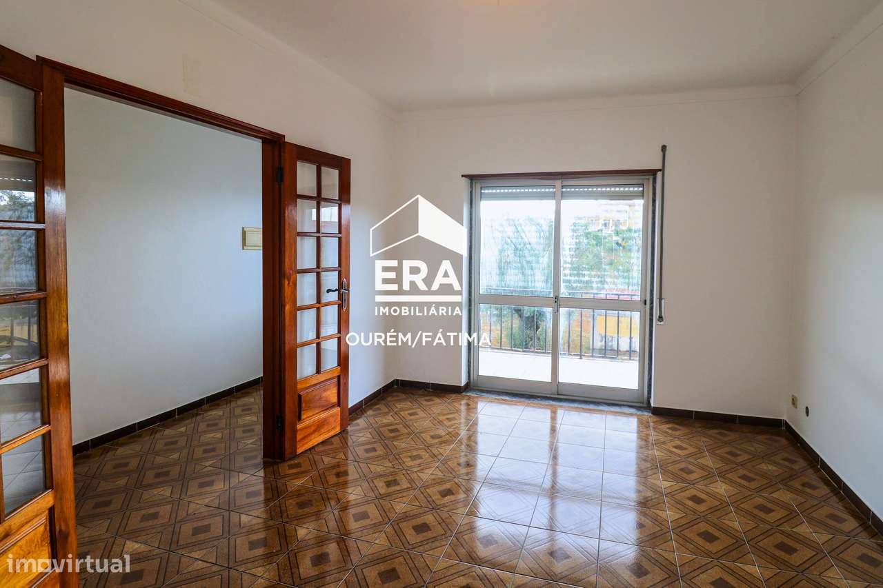 Moradia T4 na Freixianda - Grande imagem: 4/23